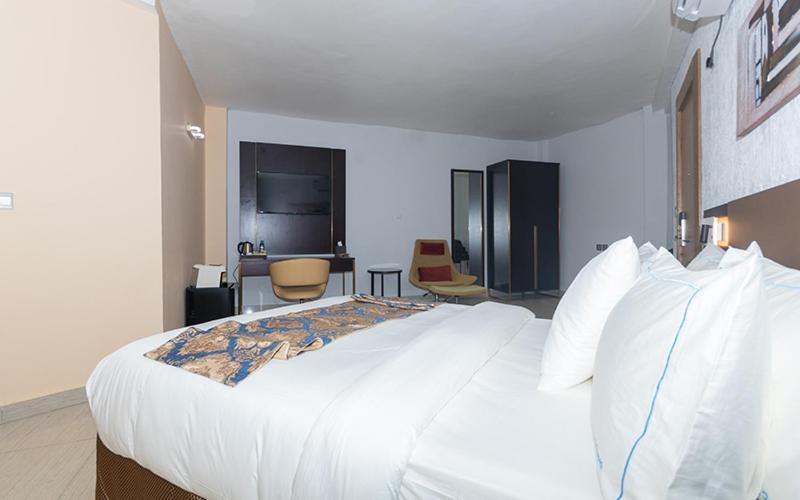 Hotel Le Figaro Дуала Екстер'єр фото