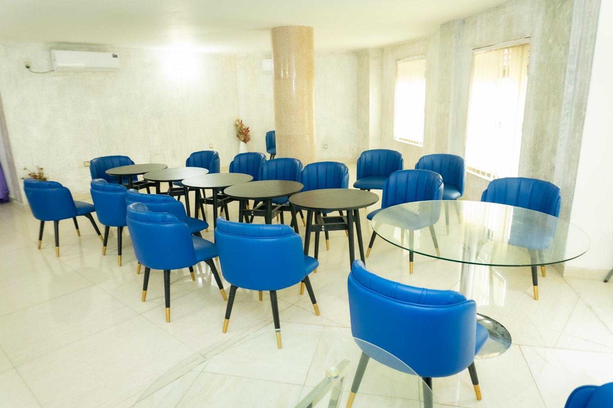 Hotel Le Figaro Дуала Екстер'єр фото