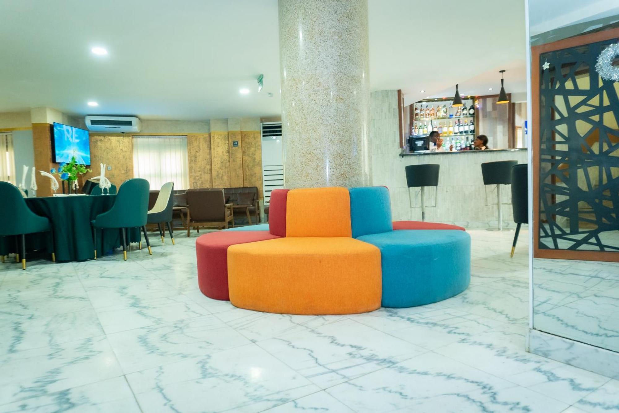 Hotel Le Figaro Дуала Екстер'єр фото